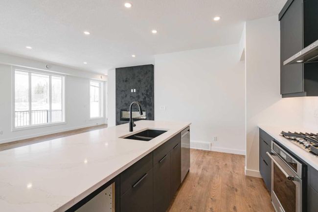 133 Sovereign Common Sw, Home with 3 bedrooms, 2 bathrooms and 2 parking in Calgary AB | Image 13