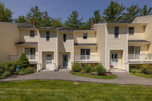 46 Pine Meadows Dr, Exeter, NH, 03833-4845 | Card Image