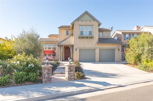 32735 Newham Ct, Winchester, CA, 92596 | Card Image