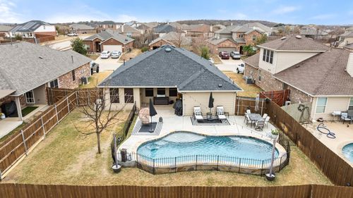 335 Coral Vine Ln, Burleson, TX, 76028-2741 | Card Image