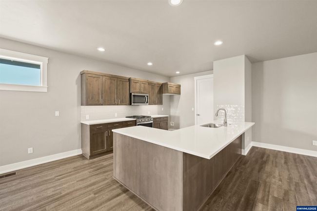 2522 Nw Redwood Cir, House other with 1 bedrooms, 2 bathrooms and null parking in Redmond OR | Image 14