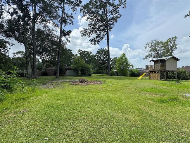 Lot next door is not included, but can be purchased separately for 40k. | Image 9