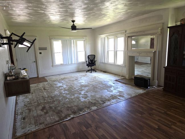 91 1 St Ave, House other with 6 bedrooms, 2 bathrooms and 2 parking in Tiffin OH | Image 10