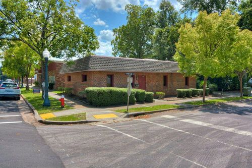 154 Pendleton St Nw, Aiken, SC, 29801-3860 | Card Image