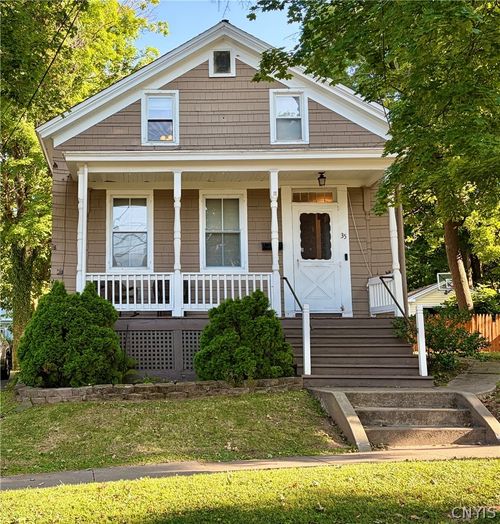 35 Paris Rd, New Hartford, NY, 13413-2342 | Card Image