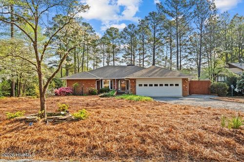 3 Highland Dr, Whispering Pines, NC, 28327-9384 | Card Image