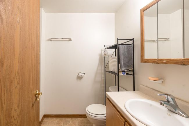 Lower Bathroom.jpg | Image 14