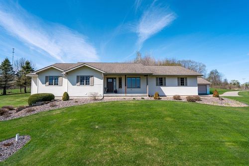E5008 County Road Bb, Menomonie, WI, 54751-7203 | Card Image