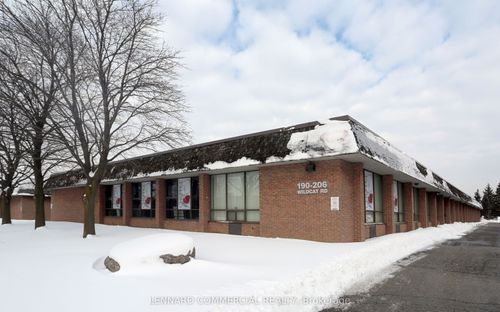 206 Wildcat Rd, North York, ON, M3J2N5 | Card Image