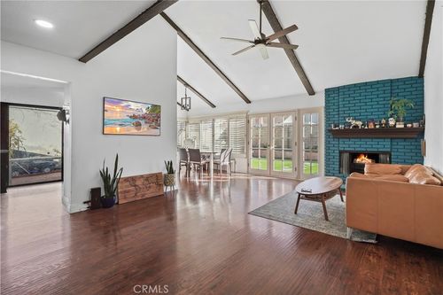 25236 Via Sistine, Valencia, CA, 91355-3234 | Card Image