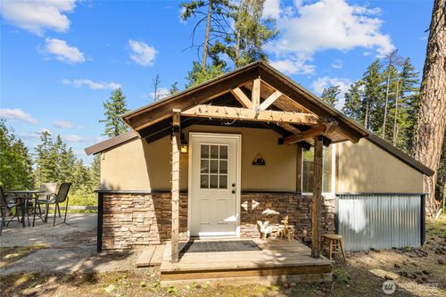 131 Horse Heaven Rd, Cle Elum, WA, 98922-9059 | Card Image