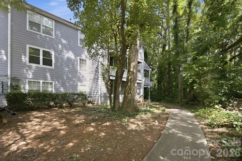 6005 Pinebark Ct, Charlotte, NC, 28212-4593 | Card Image
