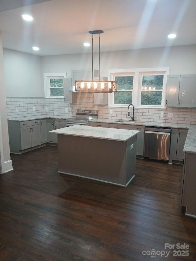 105 N Inman Ave, House other with 5 bedrooms, 3 bathrooms and null parking in Bessemer City NC | Image 11