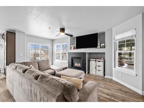 unit-b-23500 Alamo Pl, Aurora, CO, 80016-4187 | Card Image