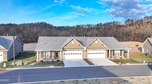 712 Snowflower Circle, Pigeon Forge, TN, 37863 | Card Image