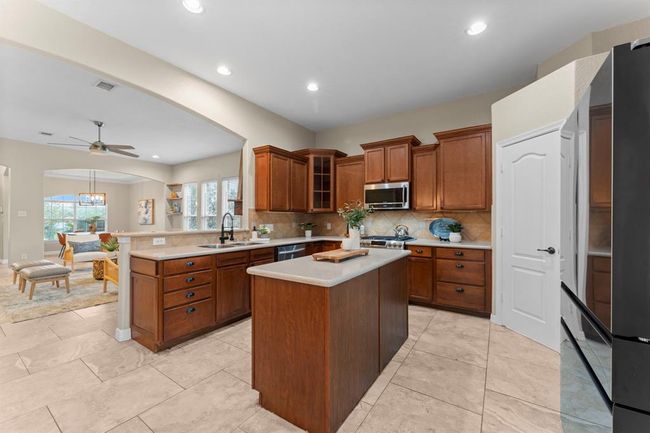 2803 Lockeridge Place Dr, House other with 6 bedrooms, 3 bathrooms and 2 parking in Spring TX | Image 19