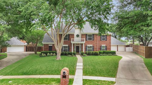 5208 Alexander Dr, Flower Mound, TX, 75028-1071 | Card Image