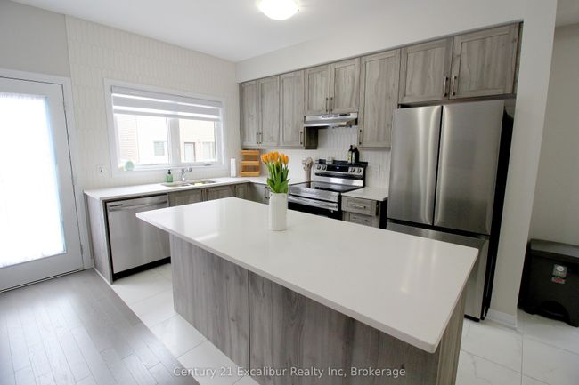 432 Adelaide St, House attached with 3 bedrooms, 3 bathrooms and 1 parking in Arthur ON | Image 7