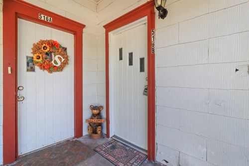 unit-b-516 Mill St, Denton, TX, 76205-6151 | Card Image