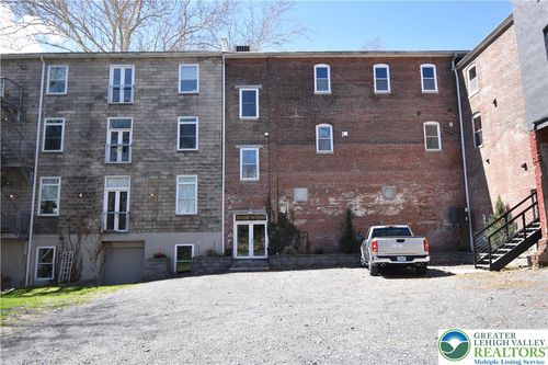 3-43 N Delaware Dr, EASTON, PA, 18042-2300 | Card Image