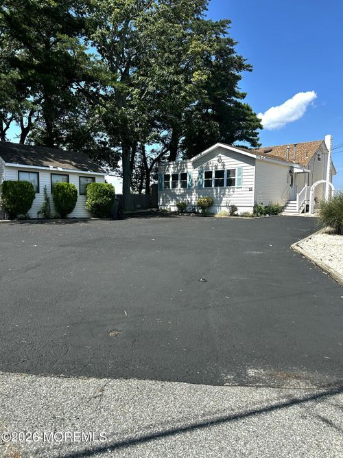 12 W. Riverside Drive), Brick, NJ, 08723 | Card Image