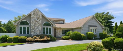 14 Paddock Drive, Huntington, NY, 11768 | Card Image