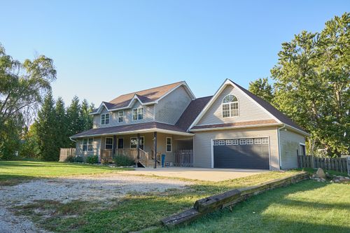 402 Lincoln St, Seatonville, IL, 61359-1050 | Card Image
