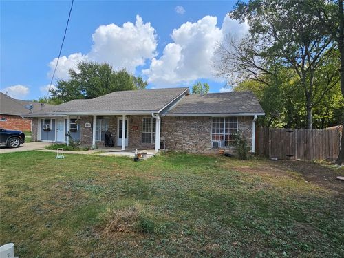 208 N Ellis Street, Lancaster, TX, 75146 | Card Image