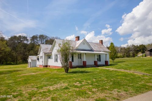 2200 Sunnyside Rd, Greeneville, TN, 37743-4352 | Card Image