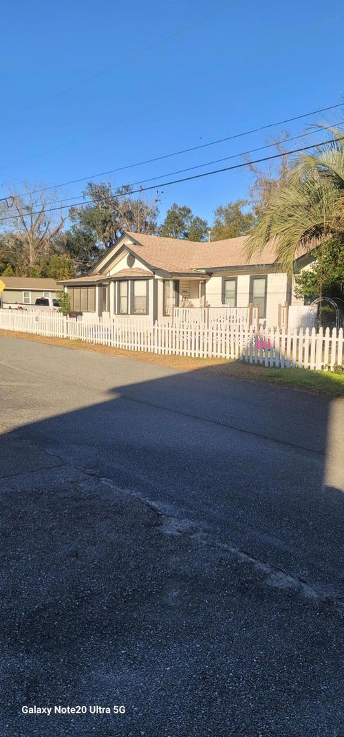 303 S 10th St, Quincy, FL, 32351-2938 | Card Image