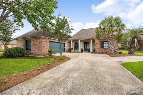 40363 Pelican Point Pkwy, Gonzales, LA, 70737-8510 | Card Image
