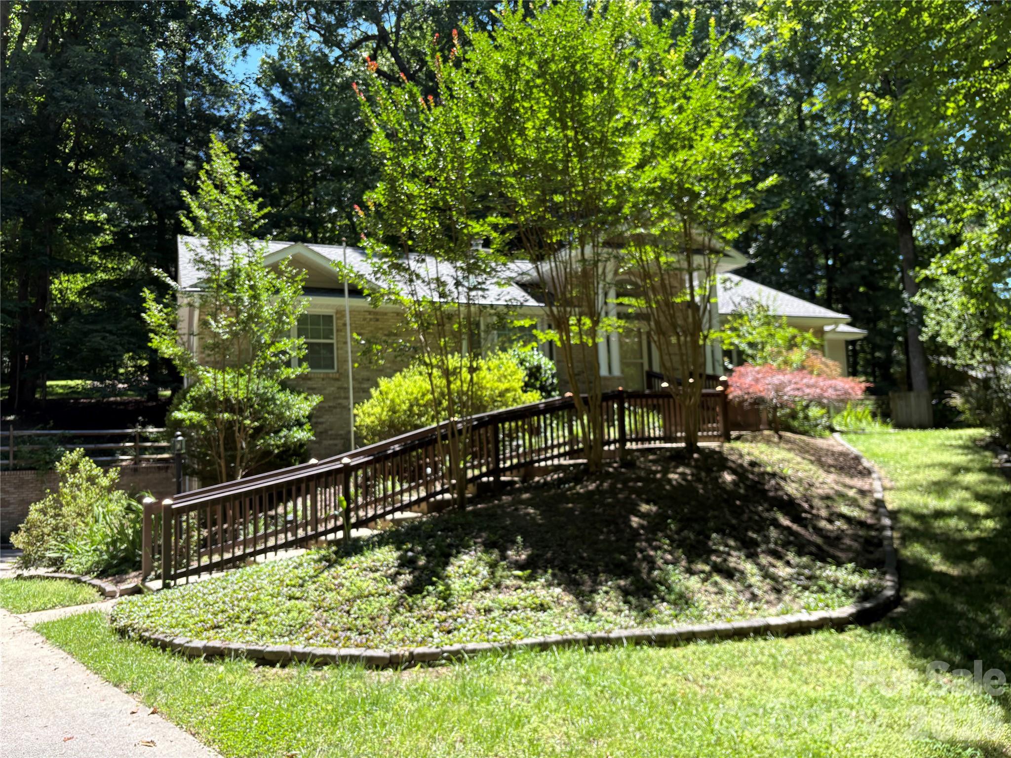 Residential in Laurel Park 2