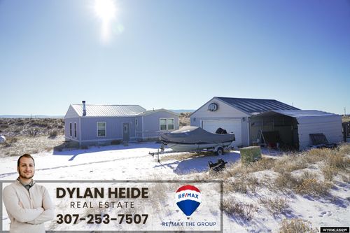 8450 E Quartz Cir, Evansville, WY, 82636-9621 | Card Image