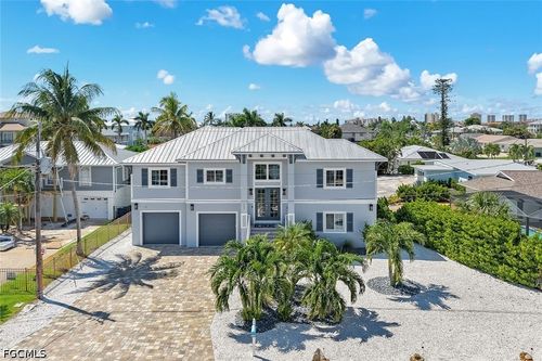 117 Sand Dollar Dr, FORT MYERS BEACH, FL, 33931-5219 | Card Image