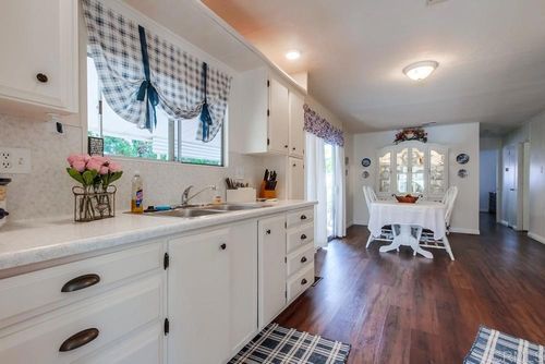 spc-27-1120 E Mission Rd, Fallbrook, CA, 92028-2243 | Card Image