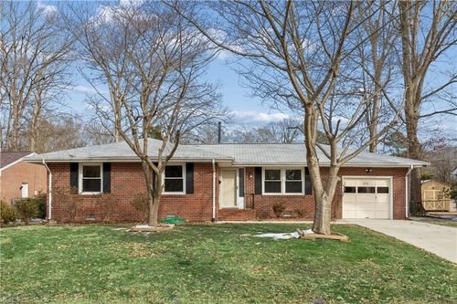 876 Cascade Drive, Newport News, VA, 23608 | Card Image