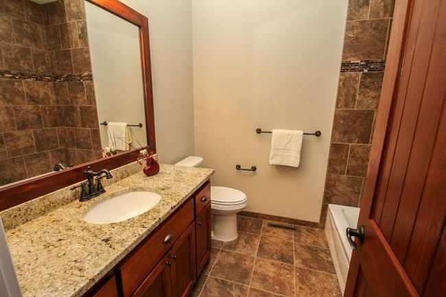 Main Bath.jpg | Image 4