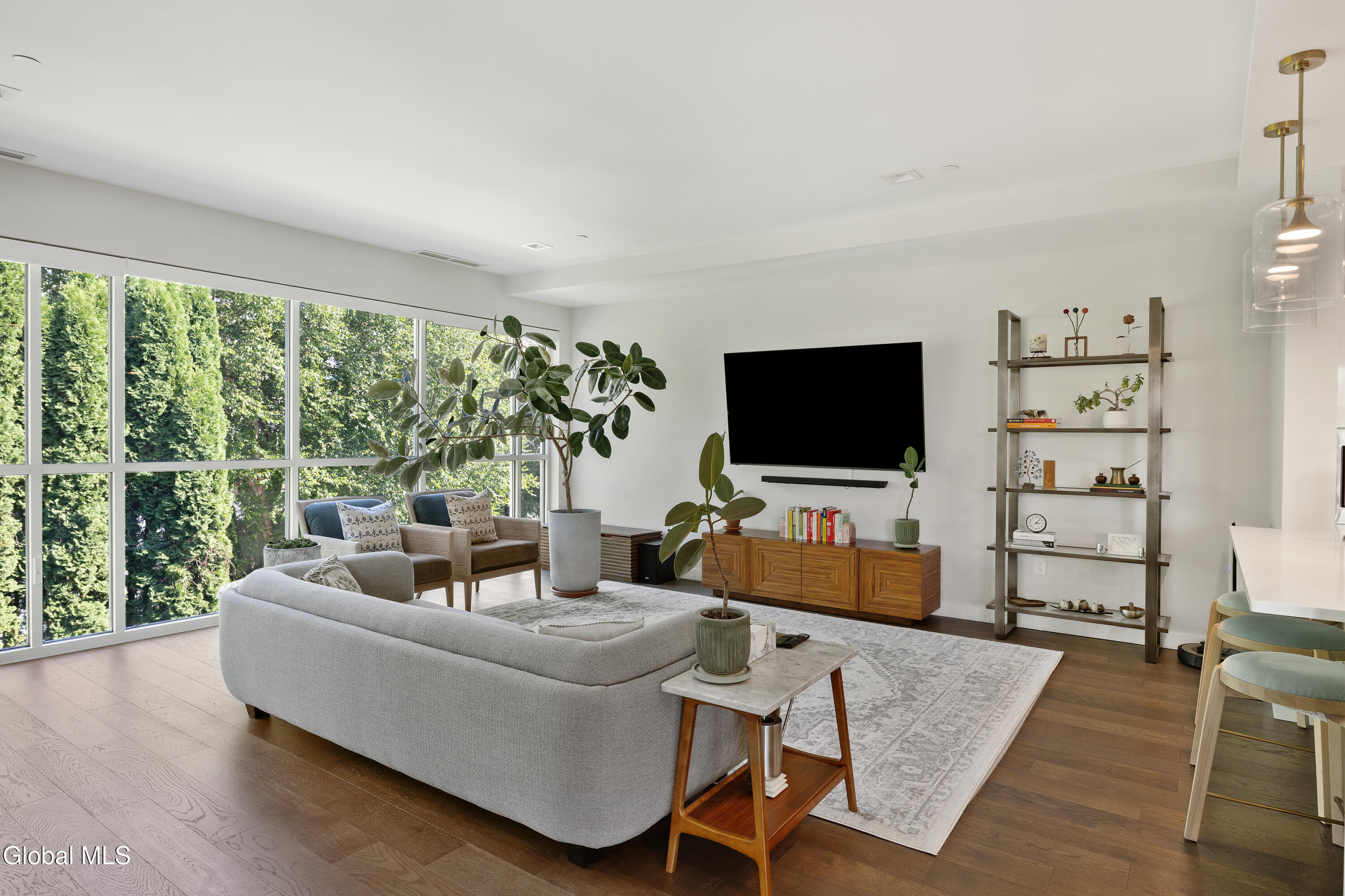 Residential in Saratoga Springs, Inside 3