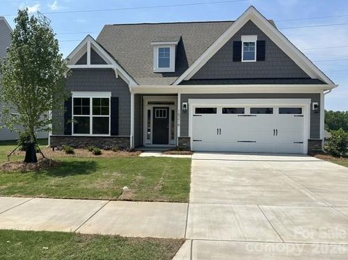 15216 First Broad Dr, Huntersville, NC, 28078-1318 | Card Image
