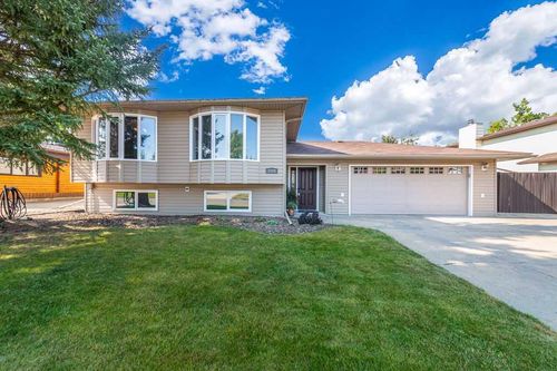 3104 58 Ave, Lloydminster, AB, T9V1X6 | Card Image