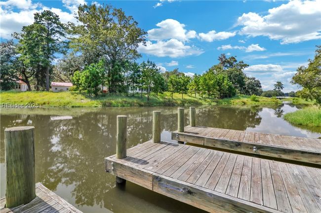 24 Carrier Blf, House other with 5 bedrooms, 5 bathrooms and null parking in Bluffton SC | Image 86