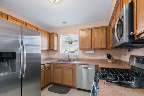 34314 N Barberry Rd, Round Lake Beach, IL, 60073-3445 | Card Image