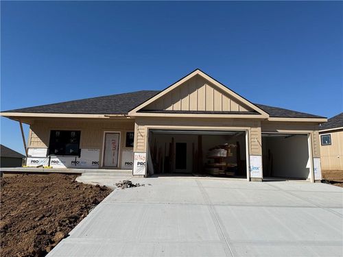 12760 Nw Larkspur Ln, Platte City, MO, 64079-4531 | Card Image