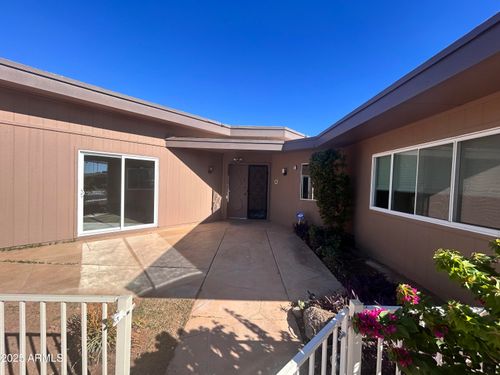 10838 W Thunderbird Blvd, Sun City, AZ, 85351-2646 | Card Image