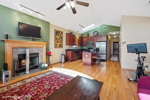 3-6332 Ellis Ave, Chicago, IL, 60637-5773 | Card Image