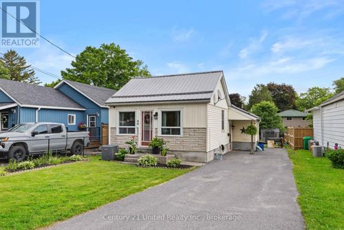 48 Leahys Lane, Peterborough, ON, K9H2H1 | Card Image