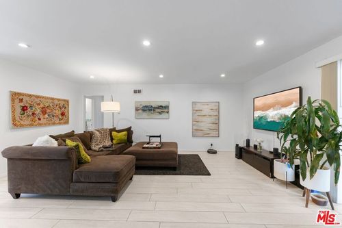102-2002 4th Street, Santa Monica, CA, 90405 | Card Image