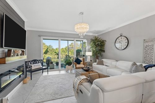 2-651 Sw Glen Crest Way, Stuart, FL, 34997-7255 | Card Image