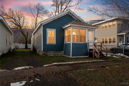 205 Mccool Ave, East Syracuse, NY, 13057-2518 | Card Image