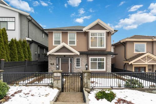 3964 Parker St, Burnaby, BC, V5C3B6 | Card Image